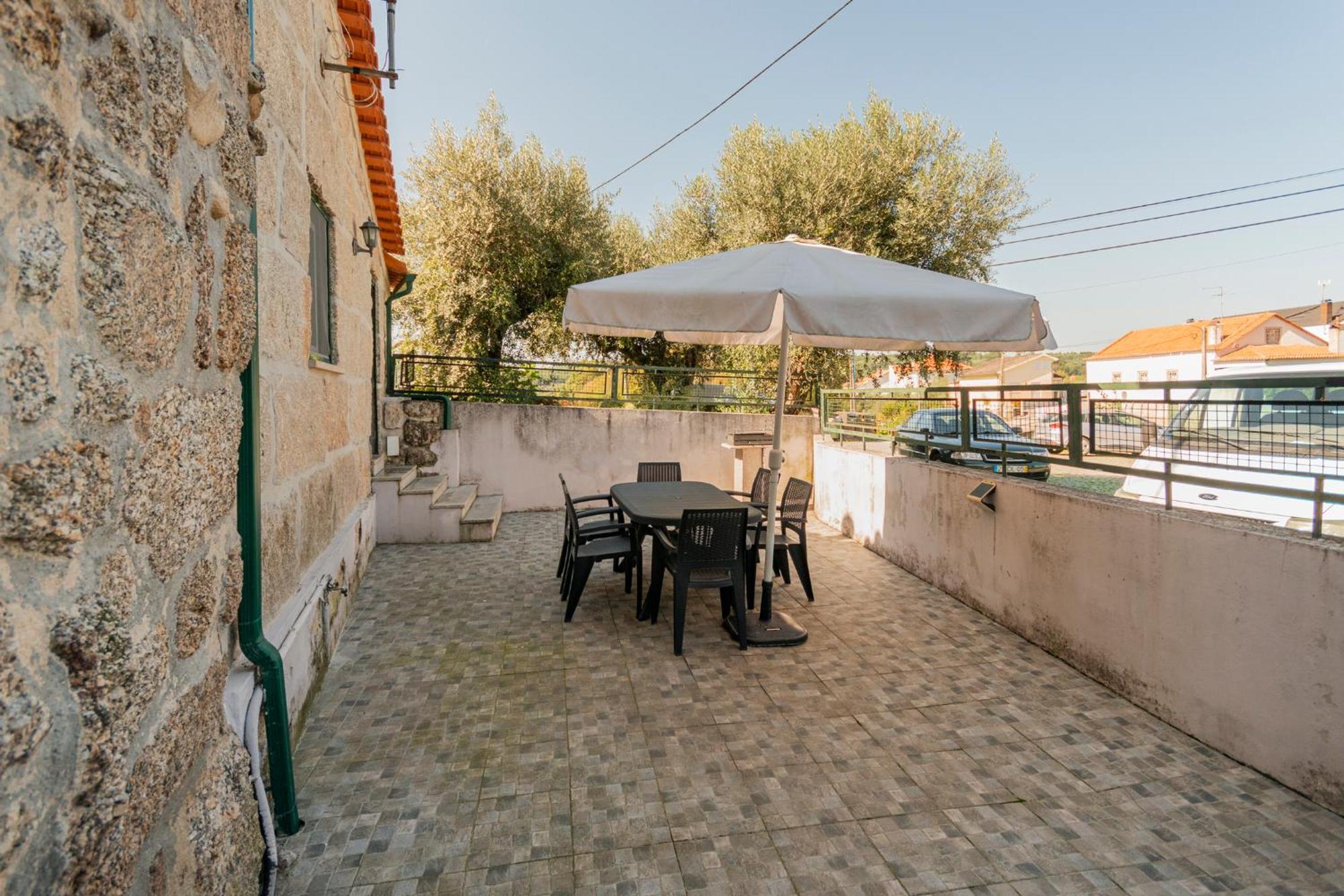 Casa Rustica T2 Com Salamandra E Cozinha - Seia - Serra Da Estrela - Casa Do Loureiro II Zewnętrze zdjęcie
