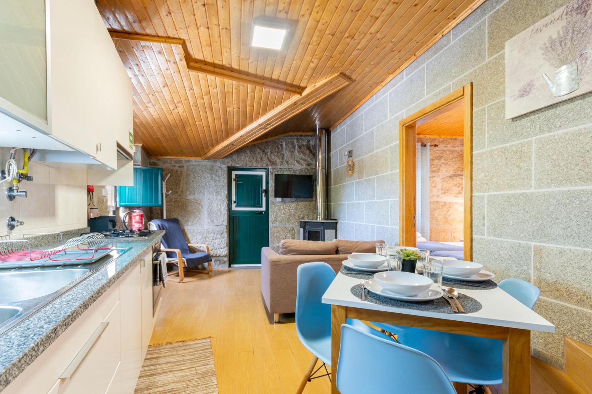 Casa Rustica T2 Com Salamandra E Cozinha - Seia - Serra Da Estrela - Casa Do Loureiro II Zewnętrze zdjęcie